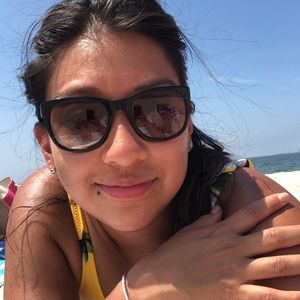 Meet your Posher, Marilynn